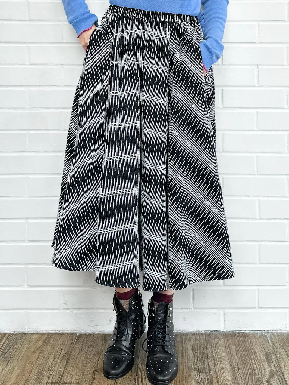 New Colour! Mono Textured Knitted Pattern Flowy Round Skirt