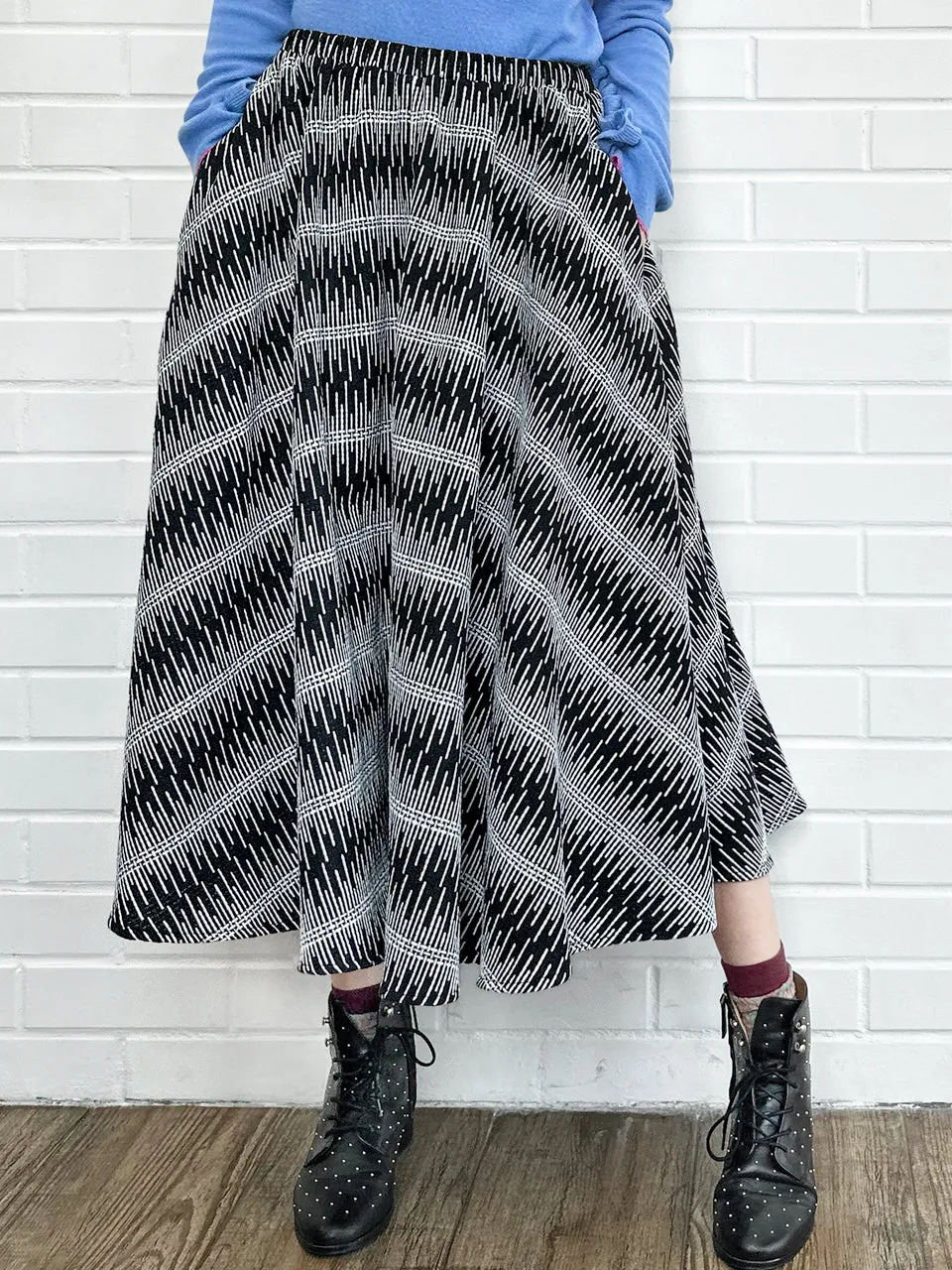 New Colour! Mono Textured Knitted Pattern Flowy Round Skirt